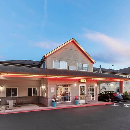Super 8 By Wyndham Gresham/Portland Area Or Hotel ภายนอก รูปภาพ