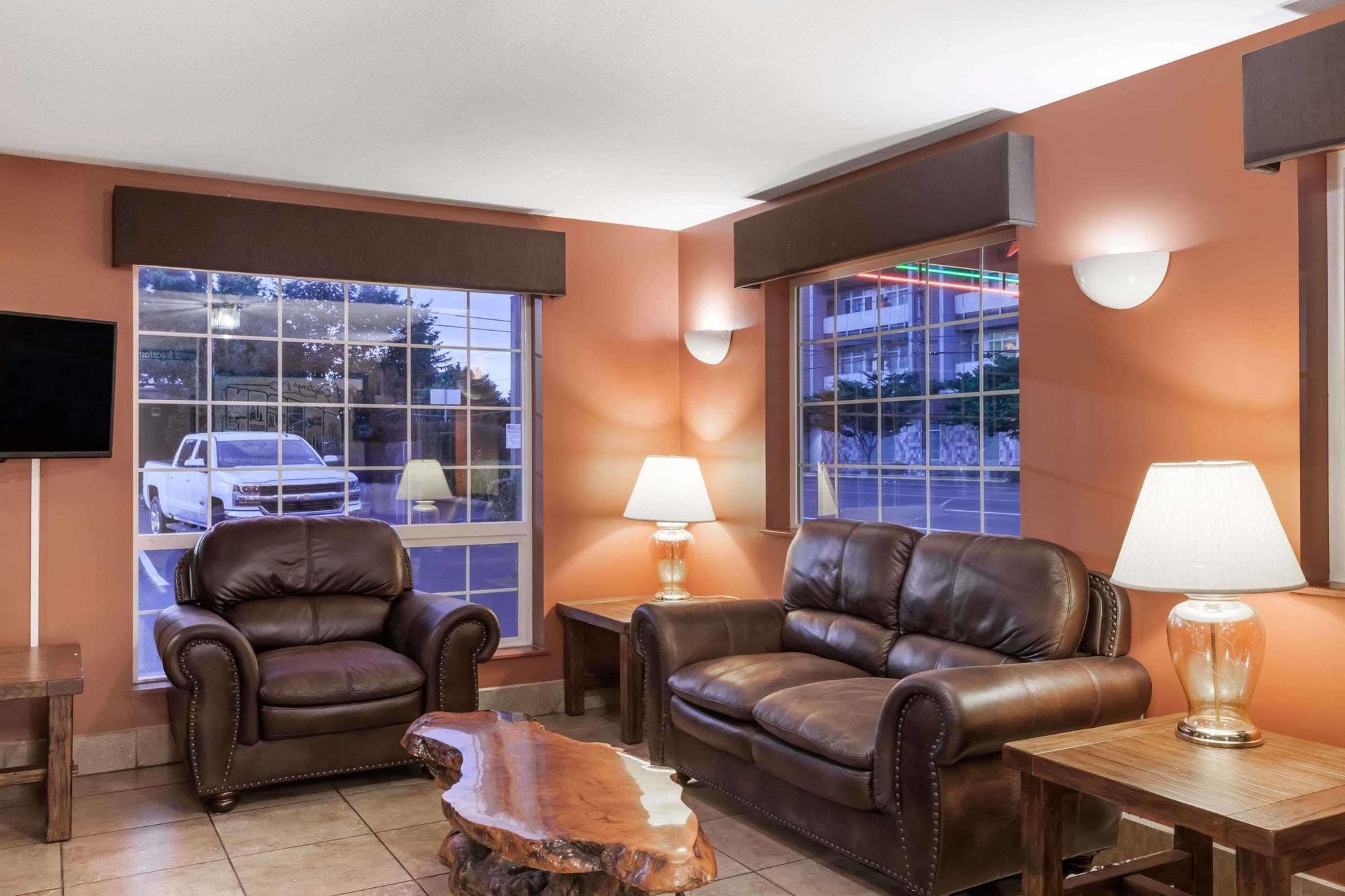 Super 8 By Wyndham Gresham/Portland Area Or Hotel ภายนอก รูปภาพ