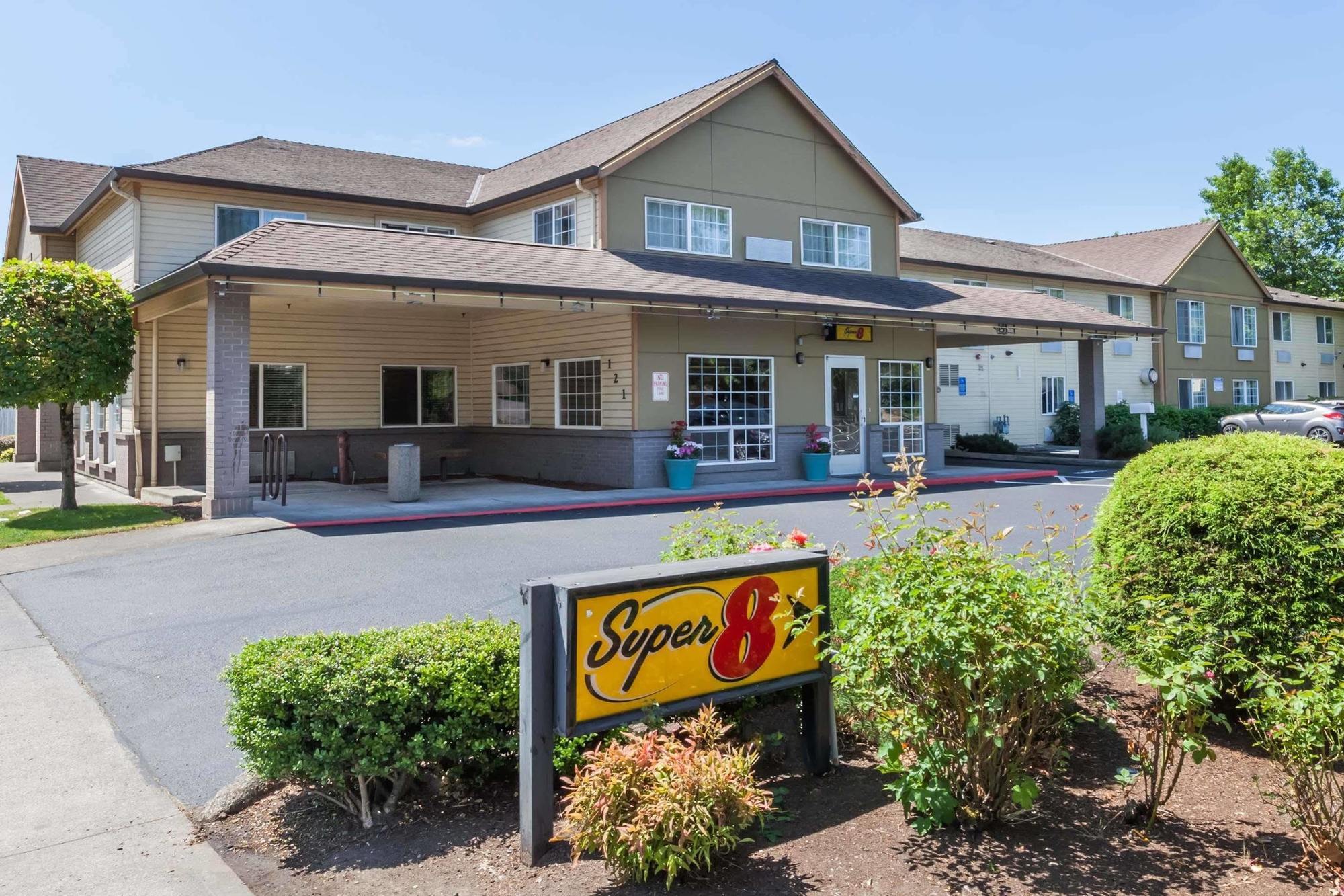 Super 8 By Wyndham Gresham/Portland Area Or Hotel ภายนอก รูปภาพ