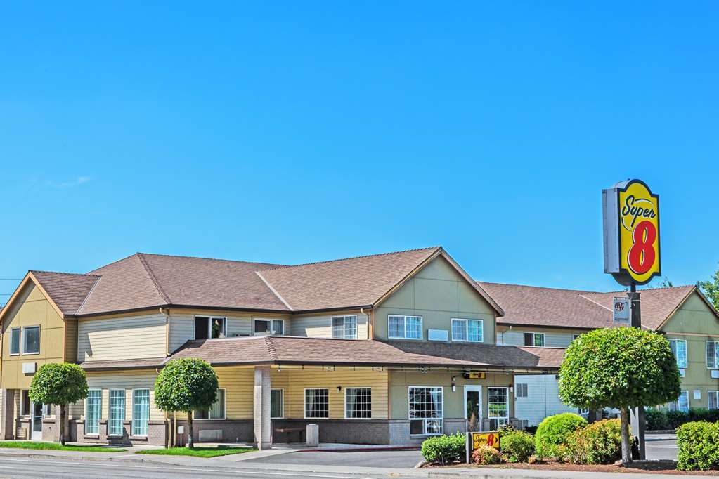 Super 8 By Wyndham Gresham/Portland Area Or Hotel ภายนอก รูปภาพ