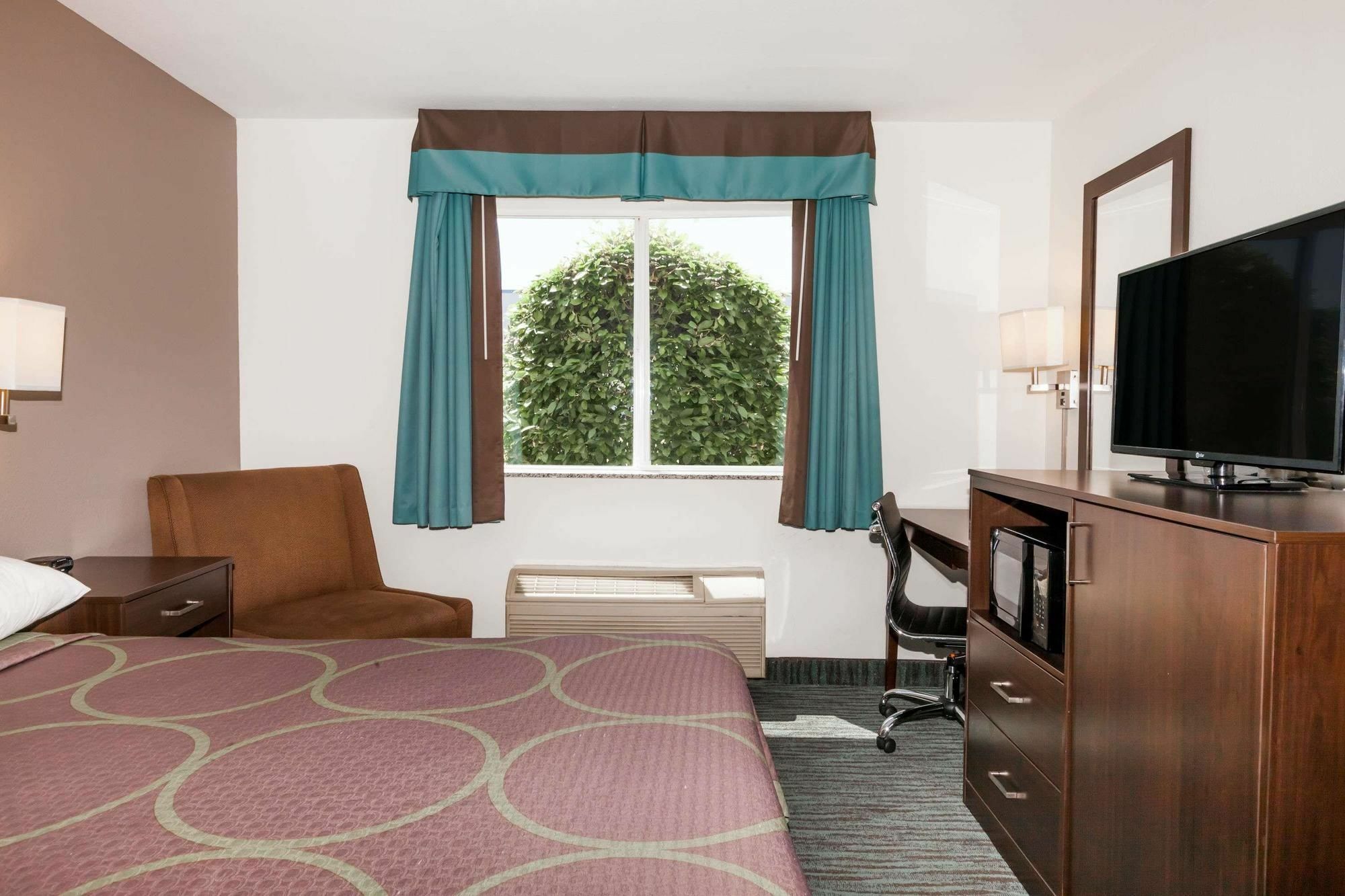 Super 8 By Wyndham Gresham/Portland Area Or Hotel ภายนอก รูปภาพ