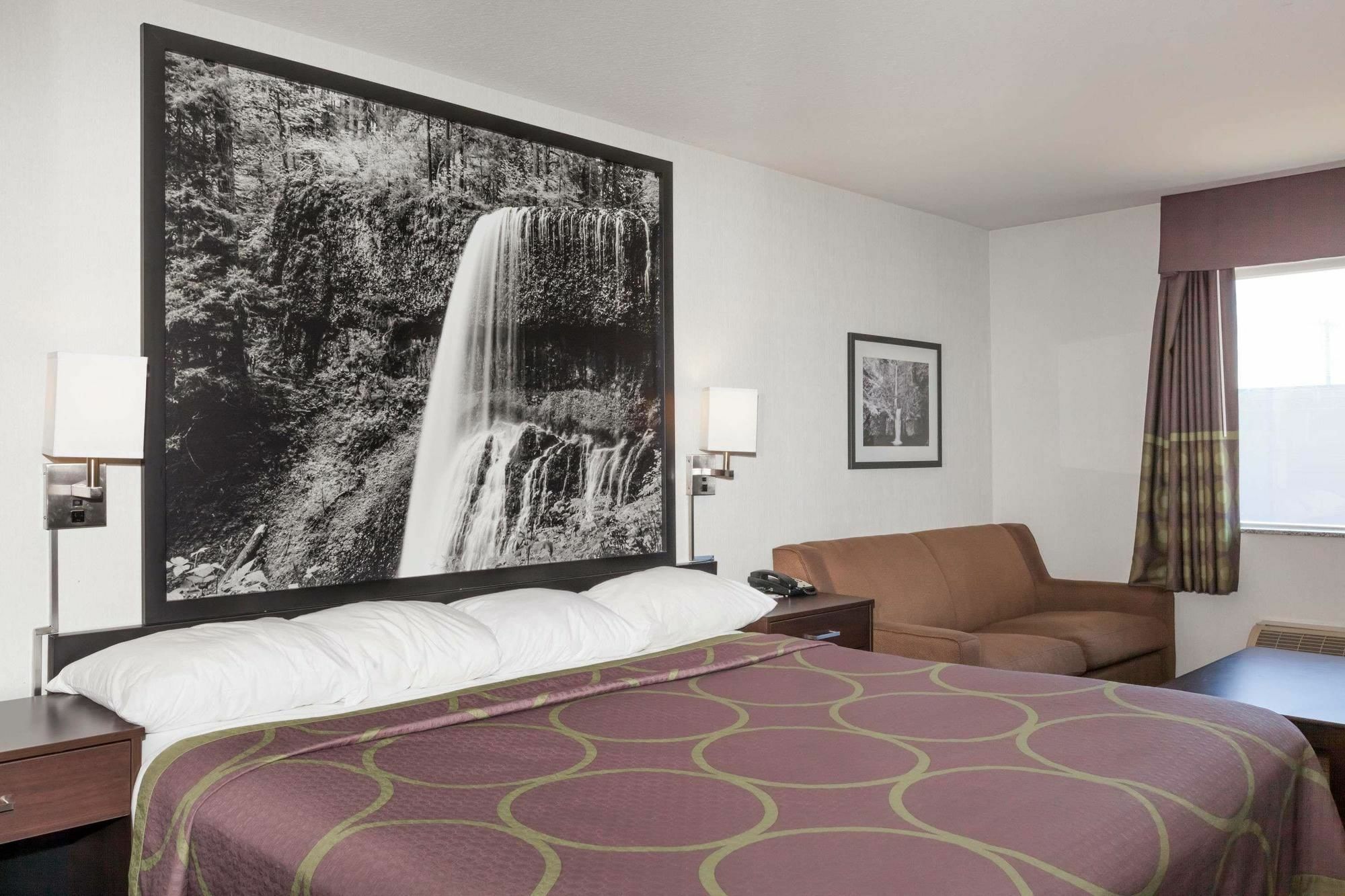 Super 8 By Wyndham Gresham/Portland Area Or Hotel ภายนอก รูปภาพ